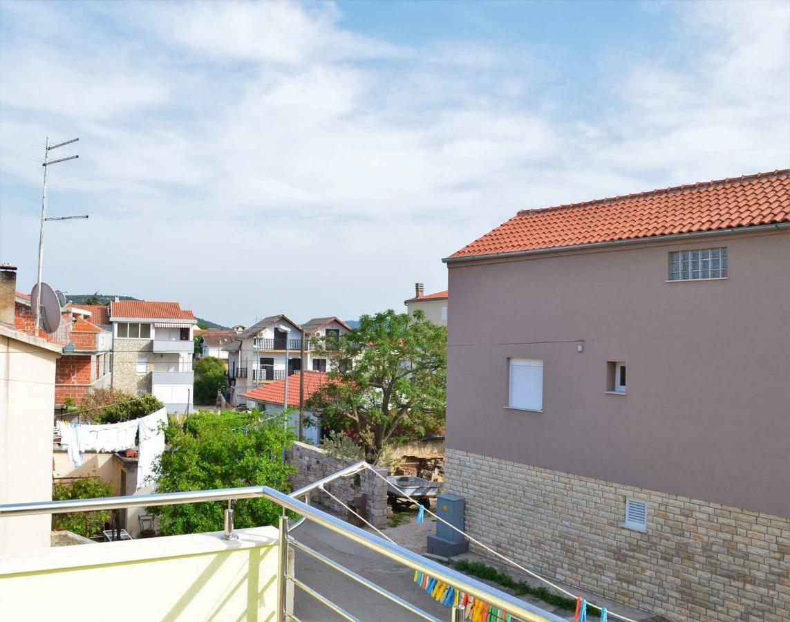 Apartman Rosa พิโรวัซ ภายนอก รูปภาพ