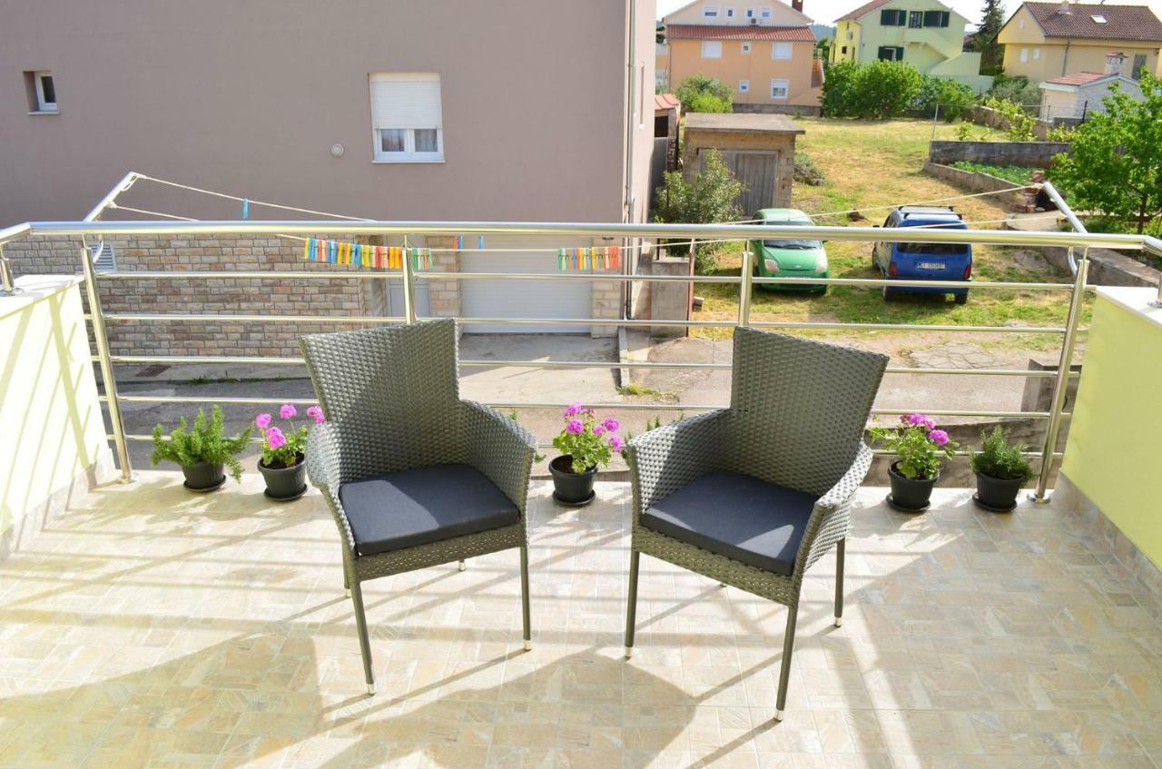 Apartman Rosa พิโรวัซ ภายนอก รูปภาพ