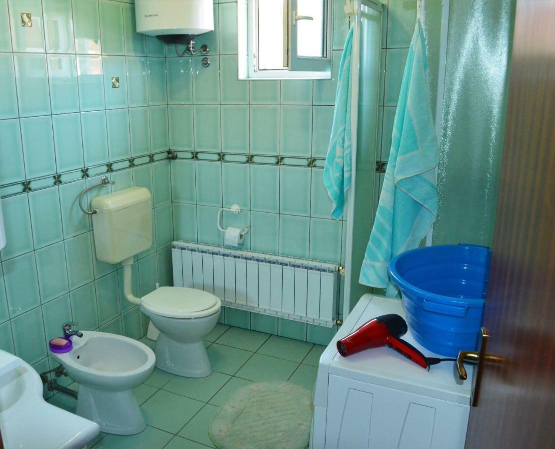 Apartman Rosa พิโรวัซ ภายนอก รูปภาพ