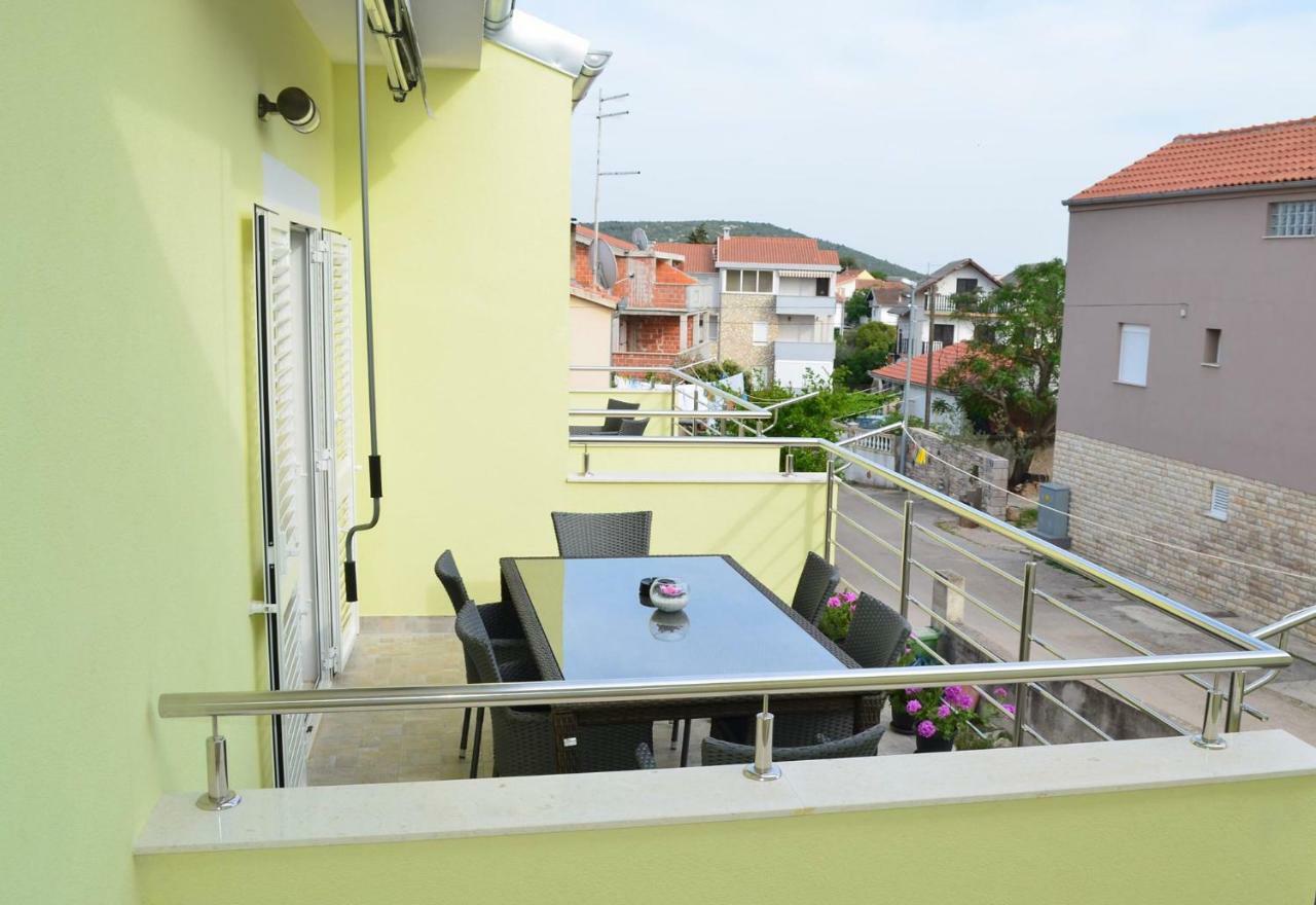 Apartman Rosa พิโรวัซ ภายนอก รูปภาพ